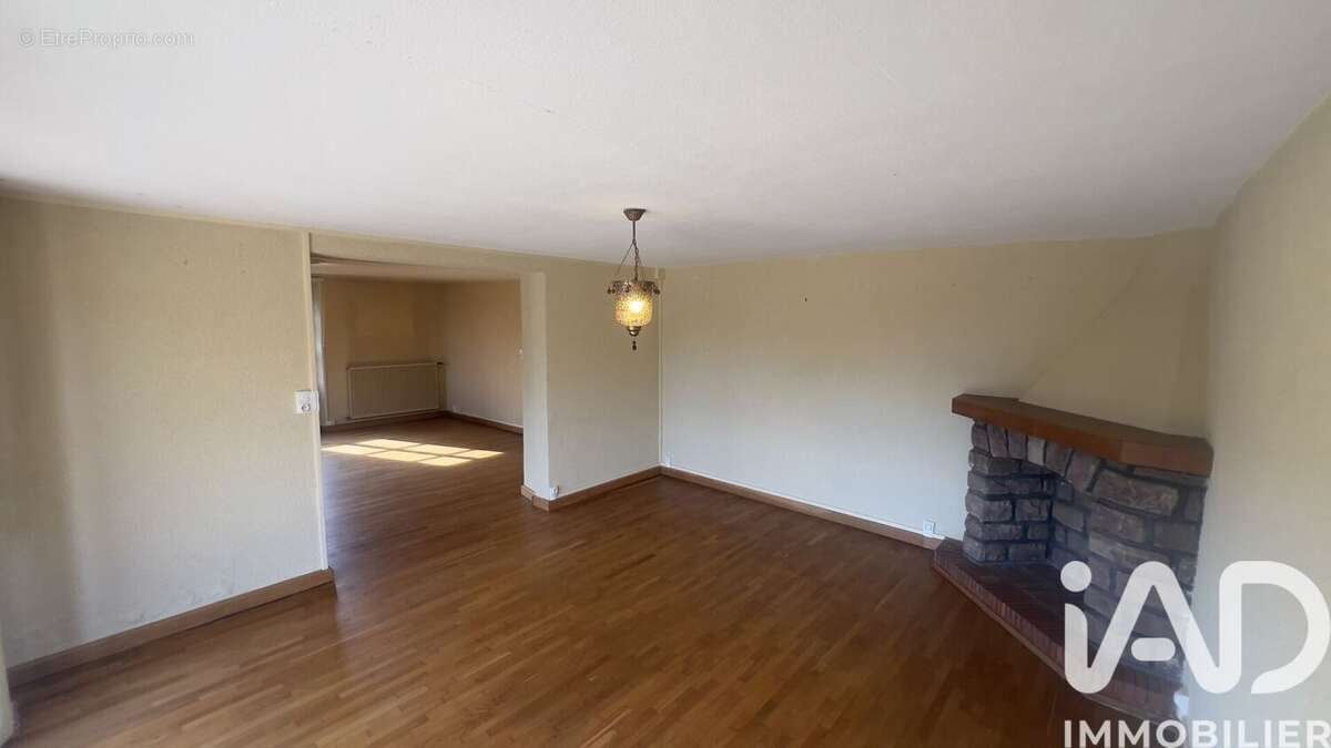 Photo 5 - Maison à LA VAIVRE