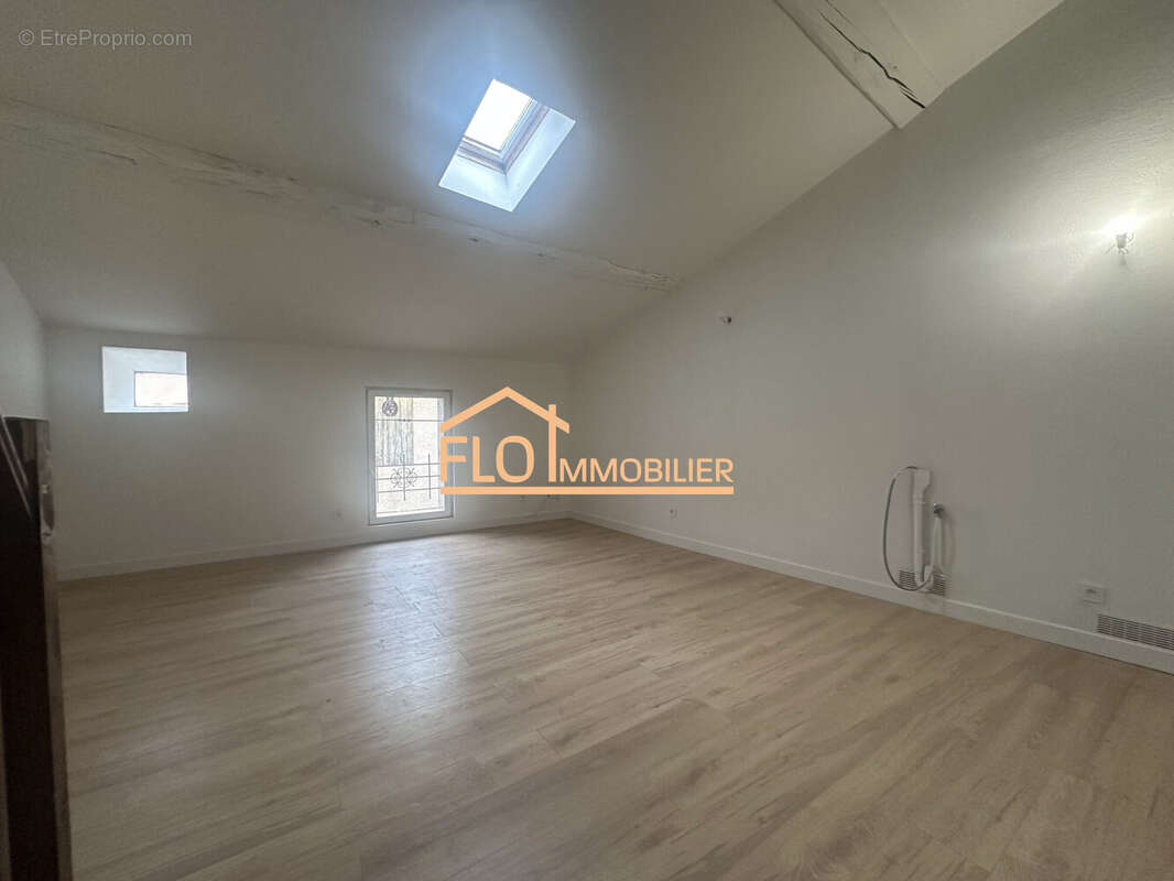 Appartement à FLORENSAC