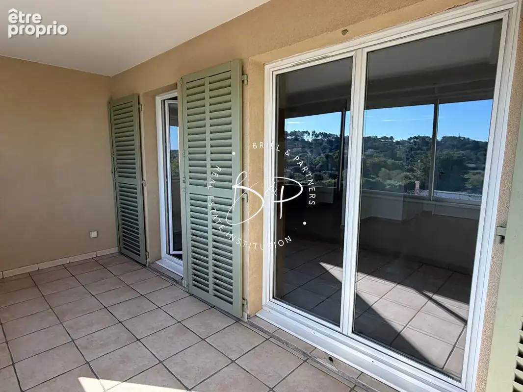 Appartement à LORGUES