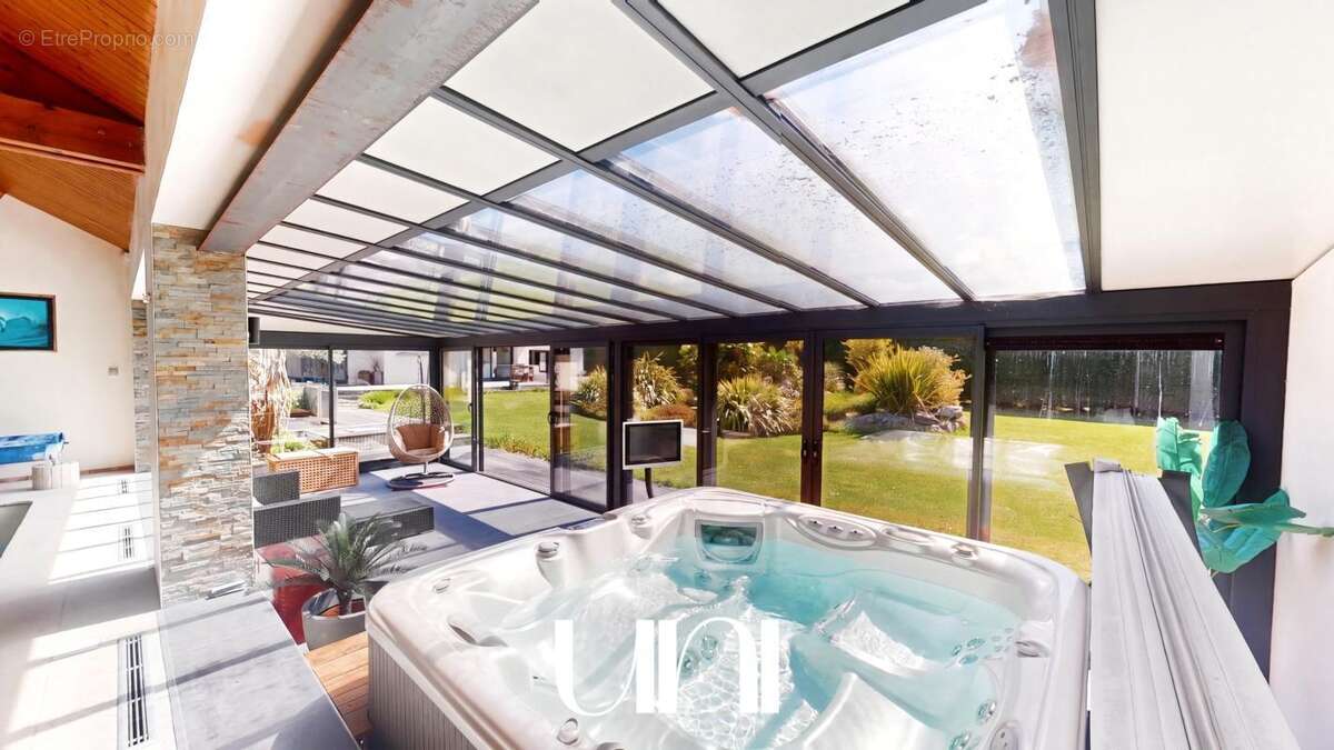Maison 10 pièces, 287 m2 avec piscine - HERMANVILLE SUR MER - photo 3