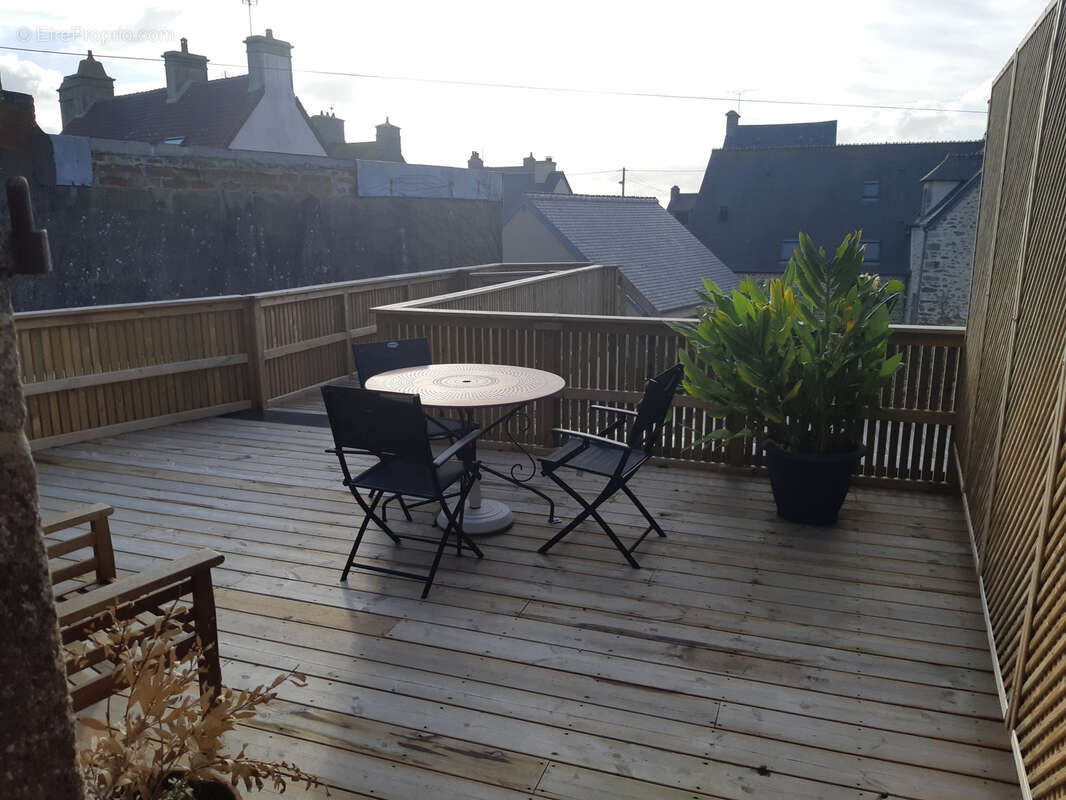 Appartement à SAINT-VAAST-LA-HOUGUE