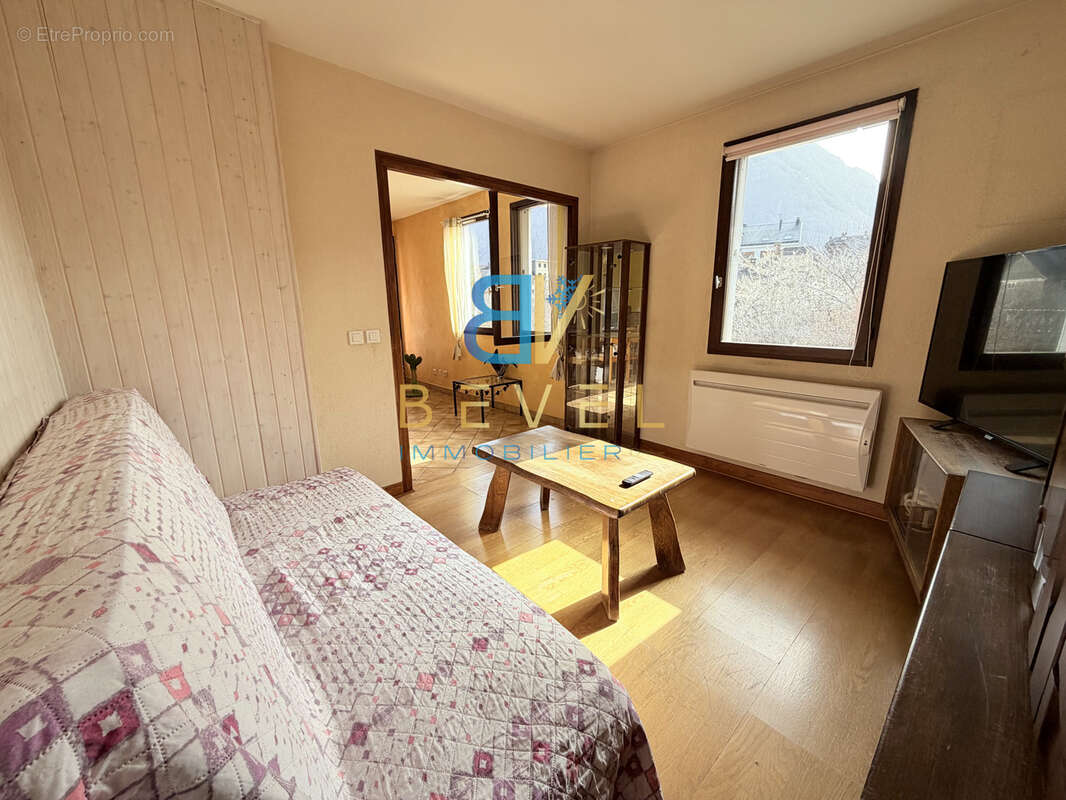 Appartement à SAINT-JEAN-DE-MAURIENNE