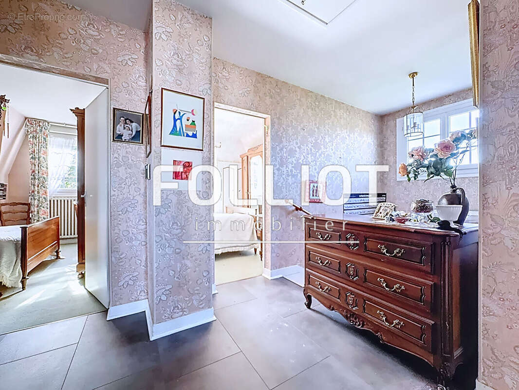 Maison à FONTAINE-ETOUPEFOUR