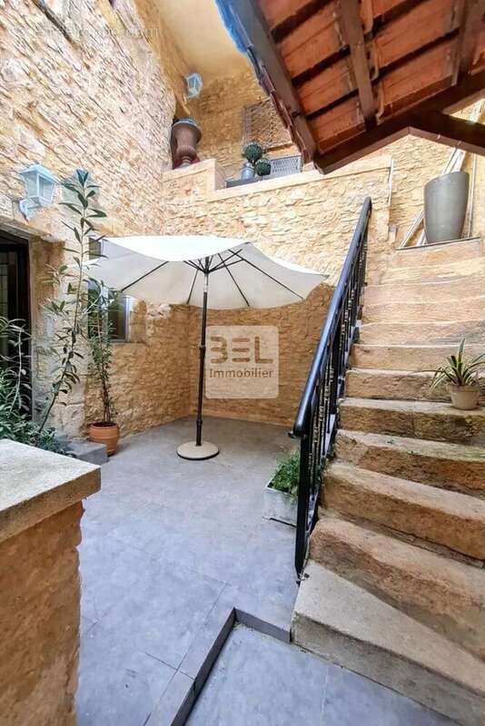 Maison à BAGNOLS-SUR-CEZE