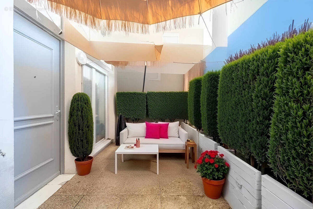 Appartement à MARSEILLE-2E