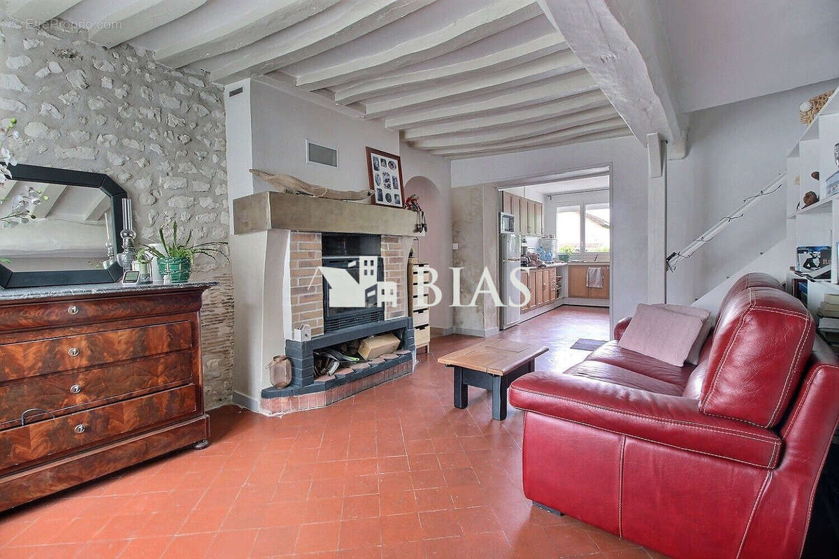 Maison à CRIQUEBEUF-SUR-SEINE