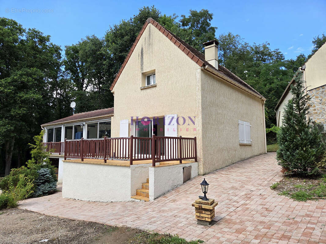 Maison à AUVERS-SUR-OISE