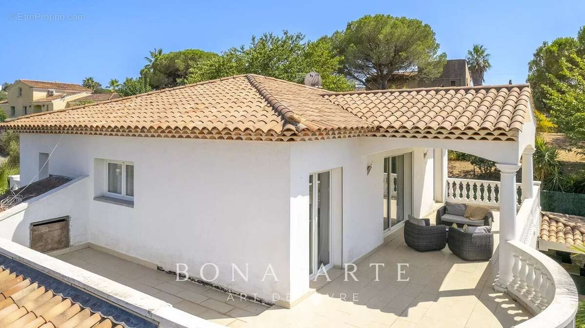 EXCLUSIVITE : Villa - 172 m² - 7 pièces - photo 11