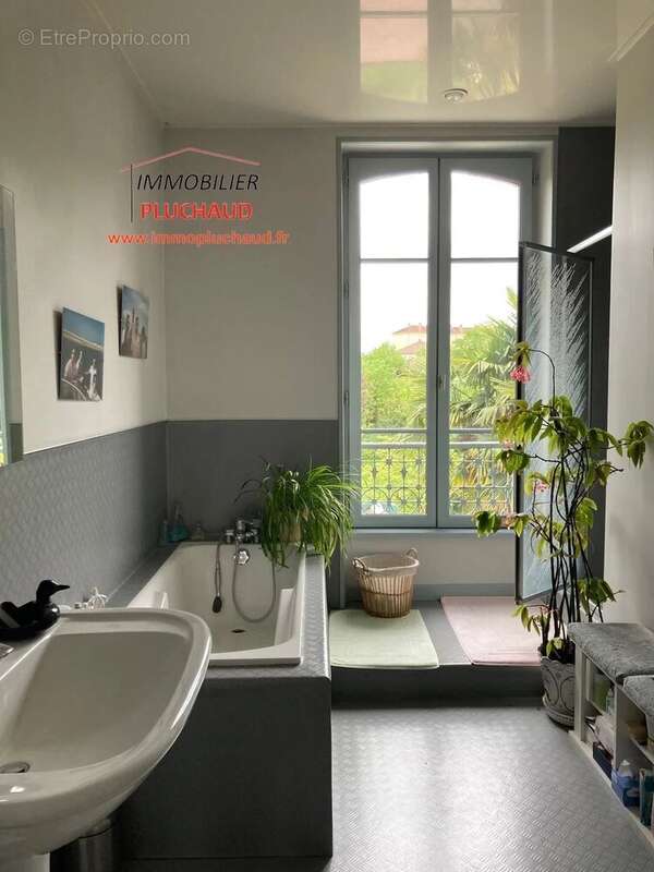 Maison à PARAY-LE-MONIAL