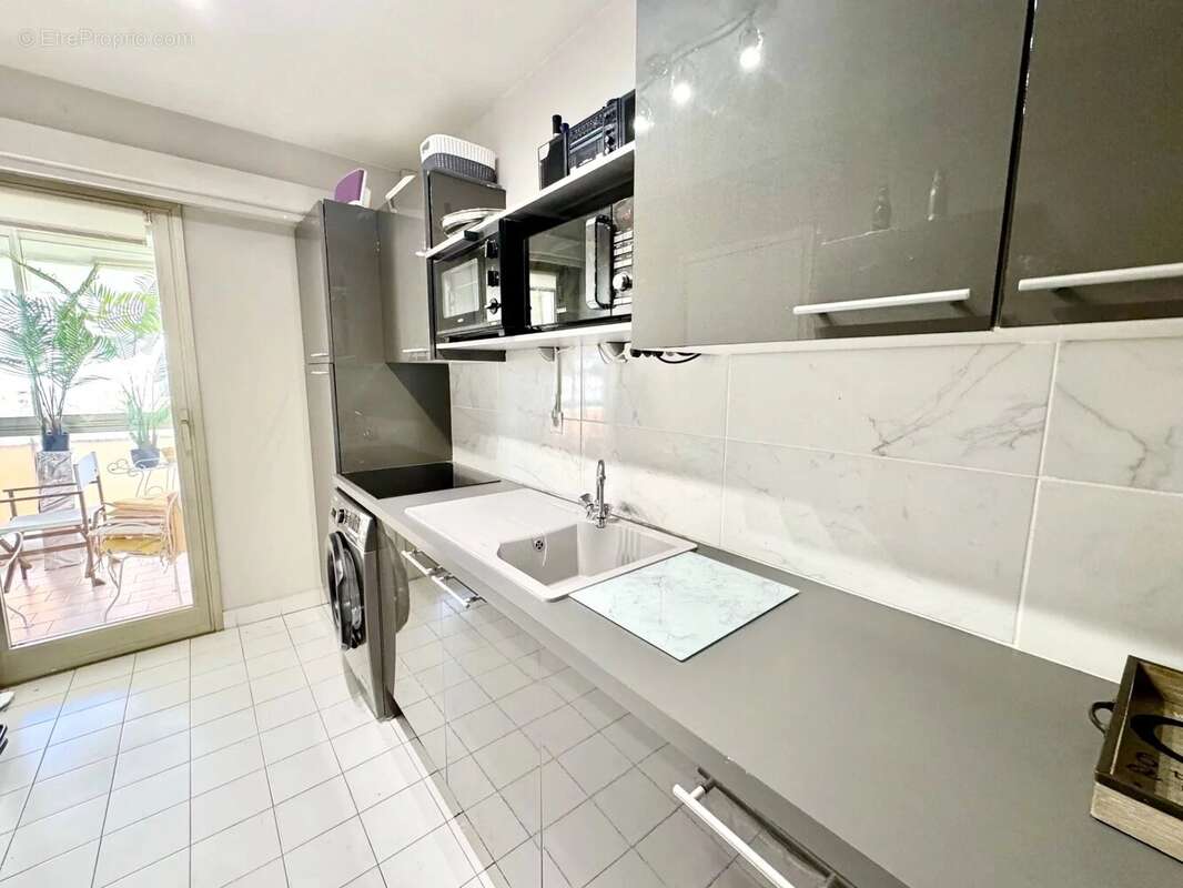 Appartement à LE CANNET
