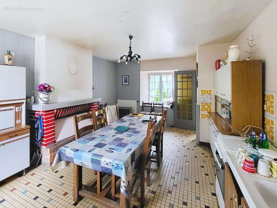Photo 2 - Maison à PLEUGRIFFET