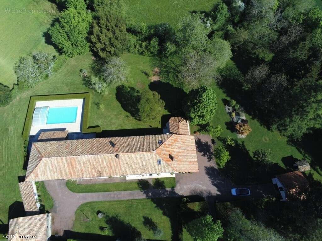 Maison à SAUZE-VAUSSAIS