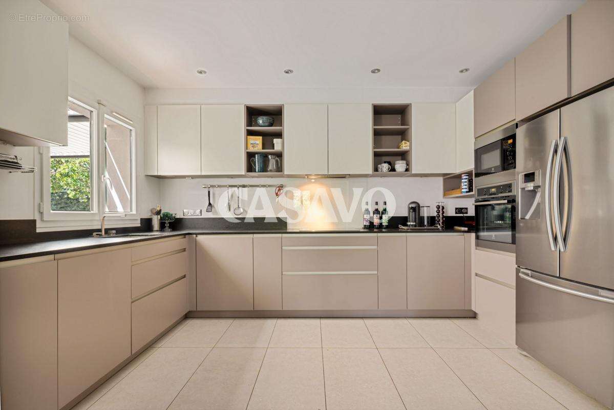 Maison à LE THOLONET