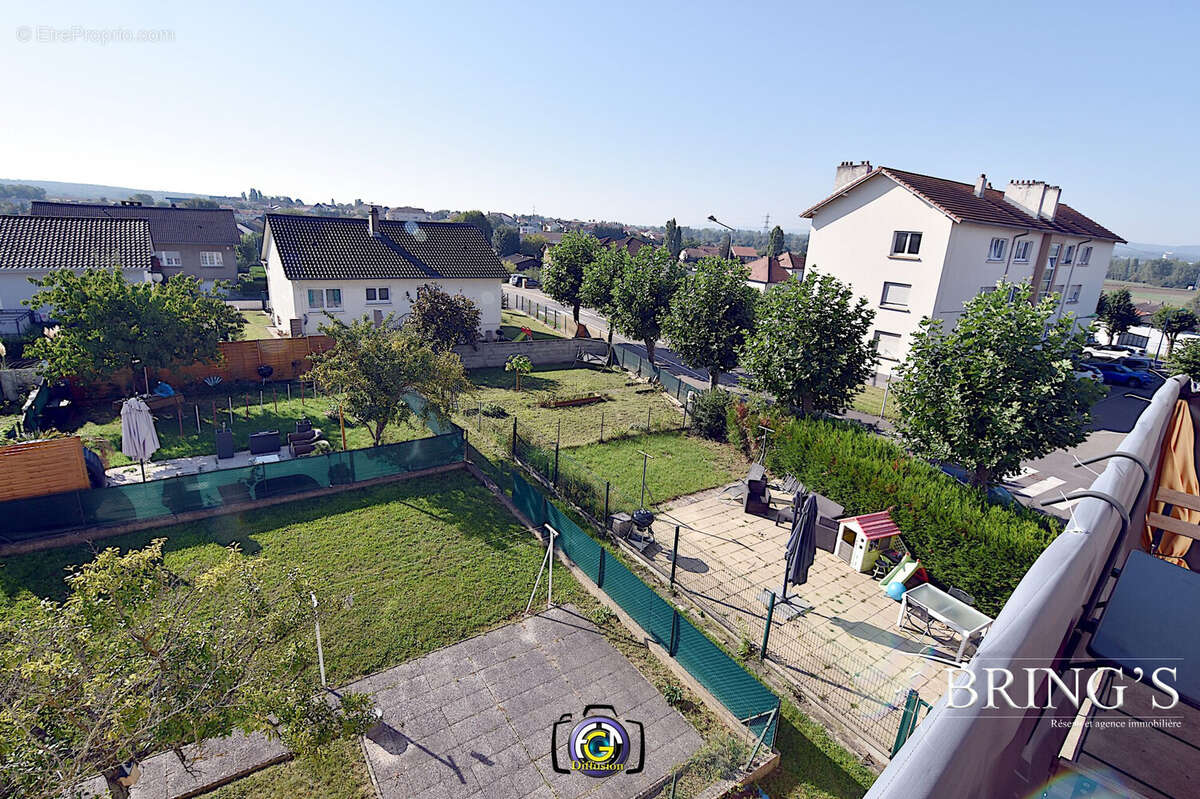 Appartement à BOUSSE