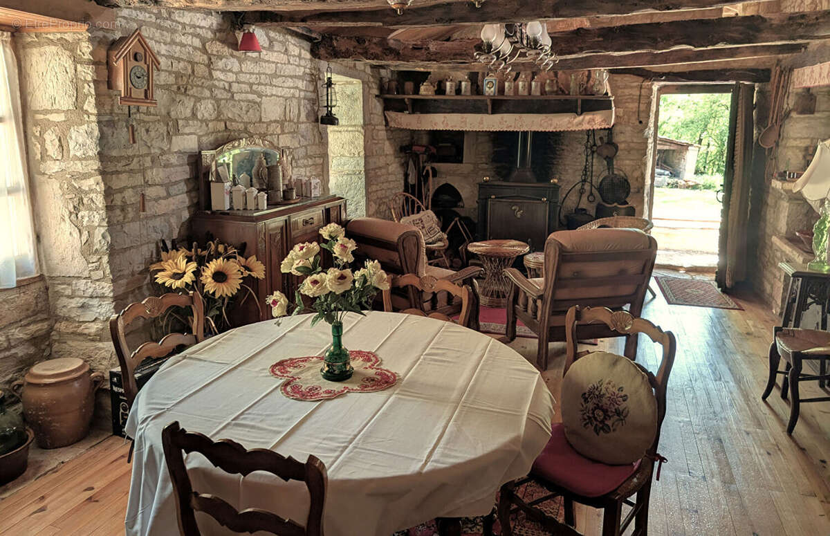 Belle maison de campagne en pierre. Ginals - photo 7