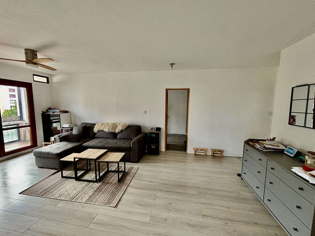 Appartement à RILLIEUX-LA-PAPE