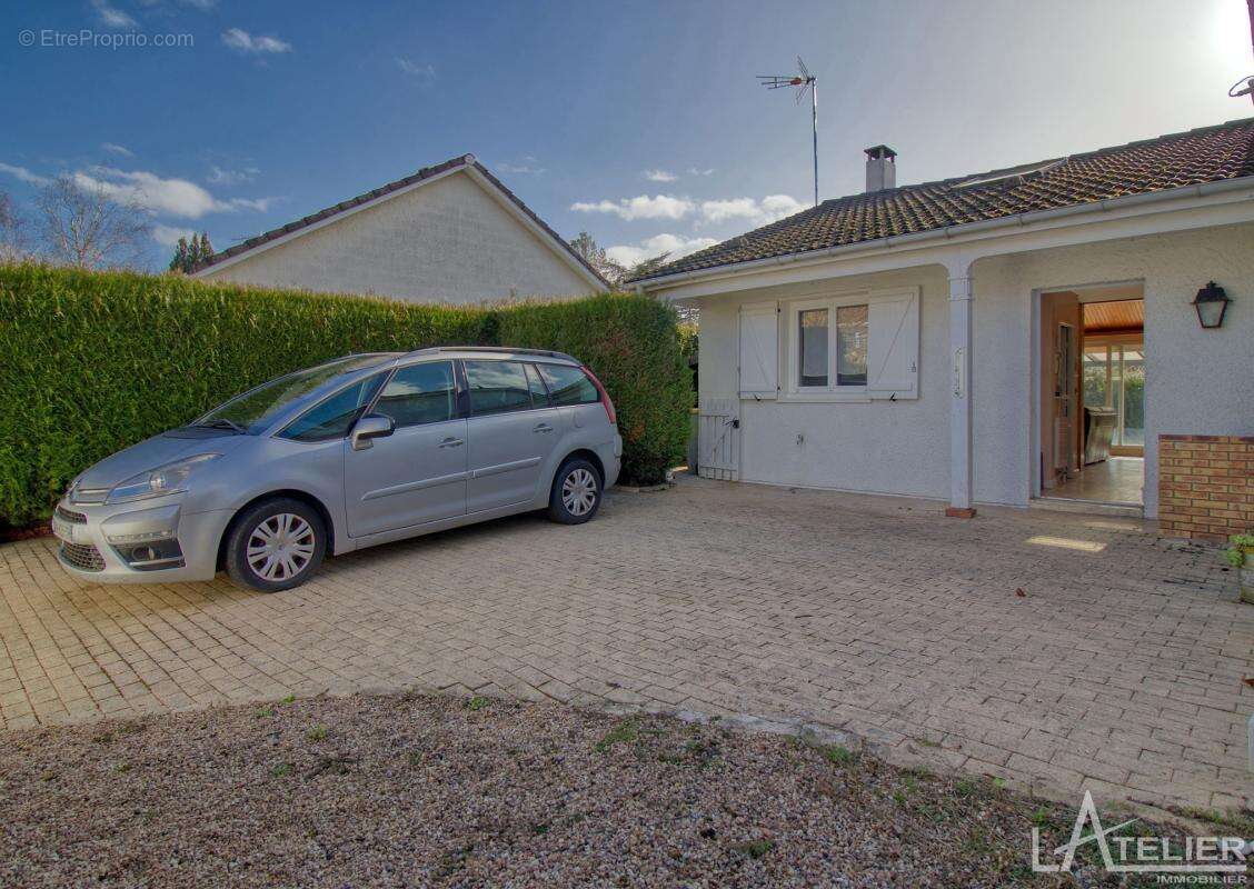 Maison à MAREIL-SUR-MAULDRE