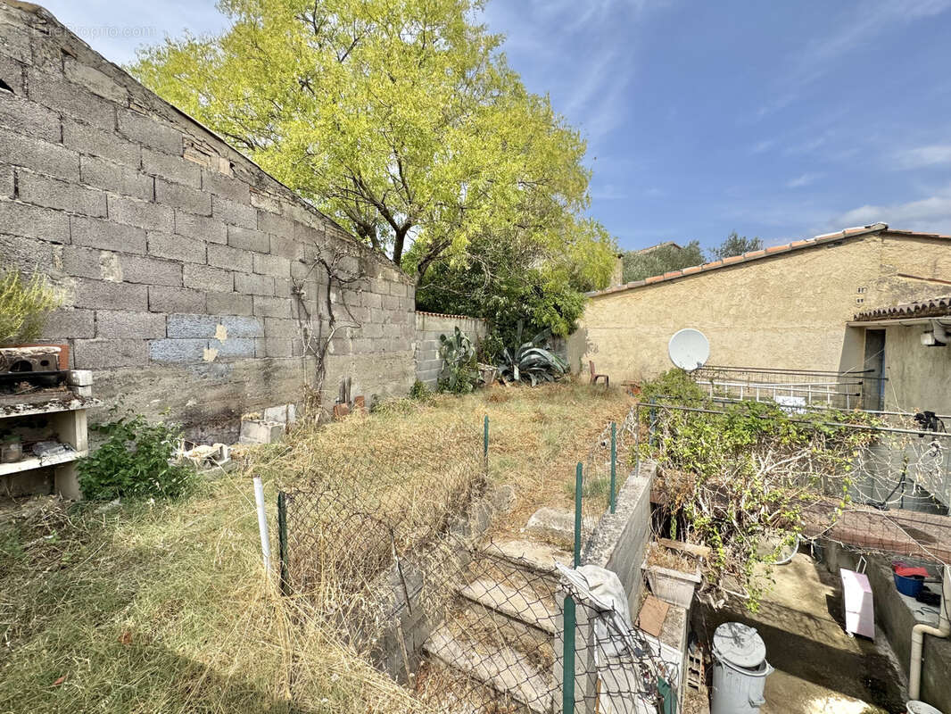 Maison à MIRABEL-AUX-BARONNIES