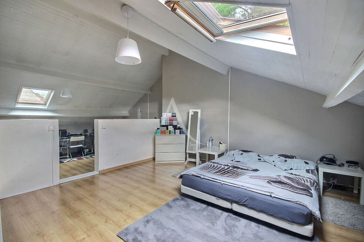 Maison à CONFLANS-SAINTE-HONORINE