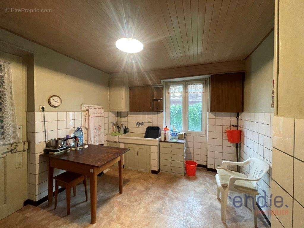 Maison de maître 7 pièces à rénover avec terrain de 982 m²  Pfetterhouse - photo 13