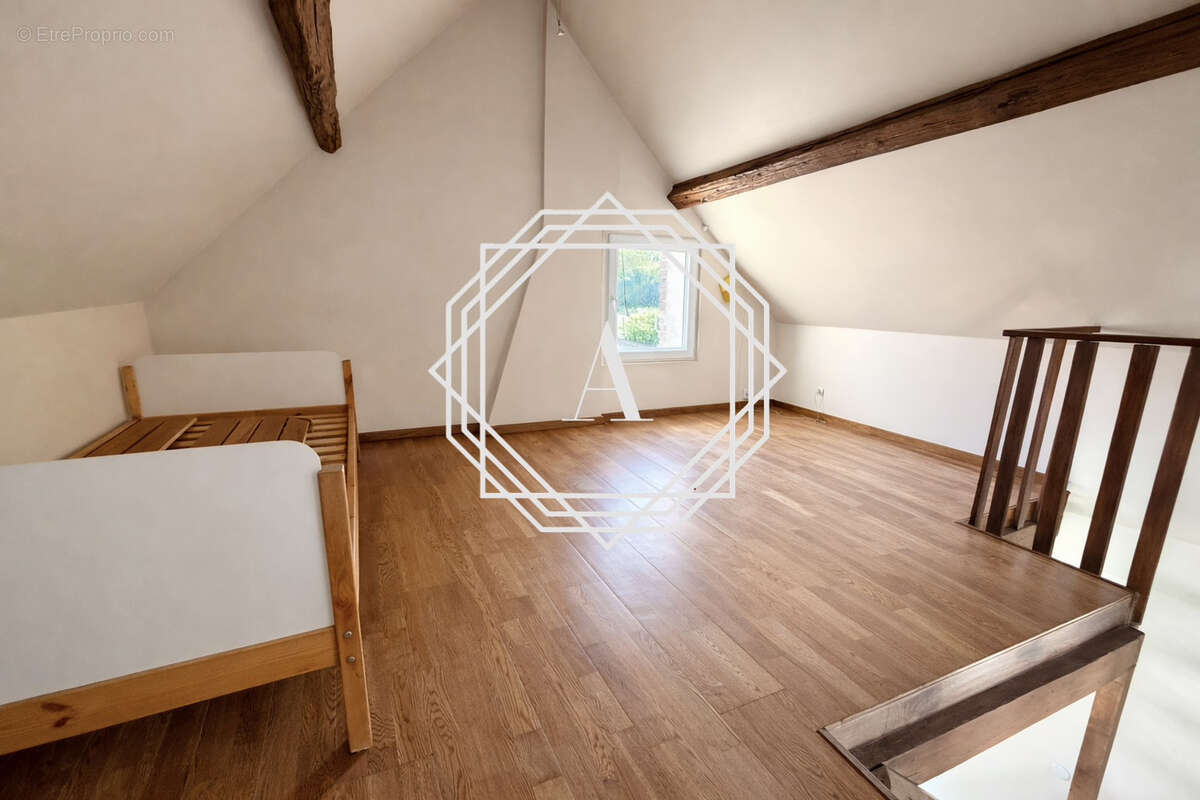 Maison à SAINT-CREPIN-IBOUVILLERS