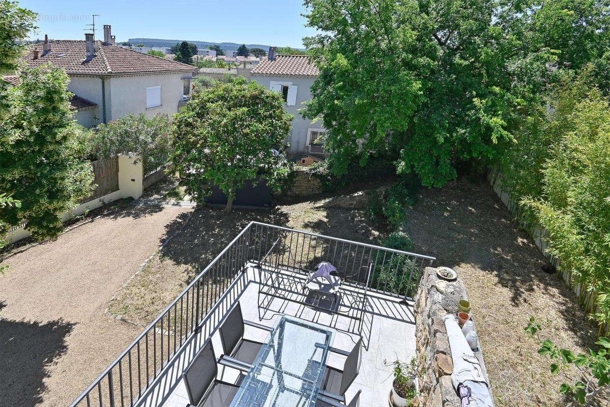 Maison à BAGNOLS-SUR-CEZE