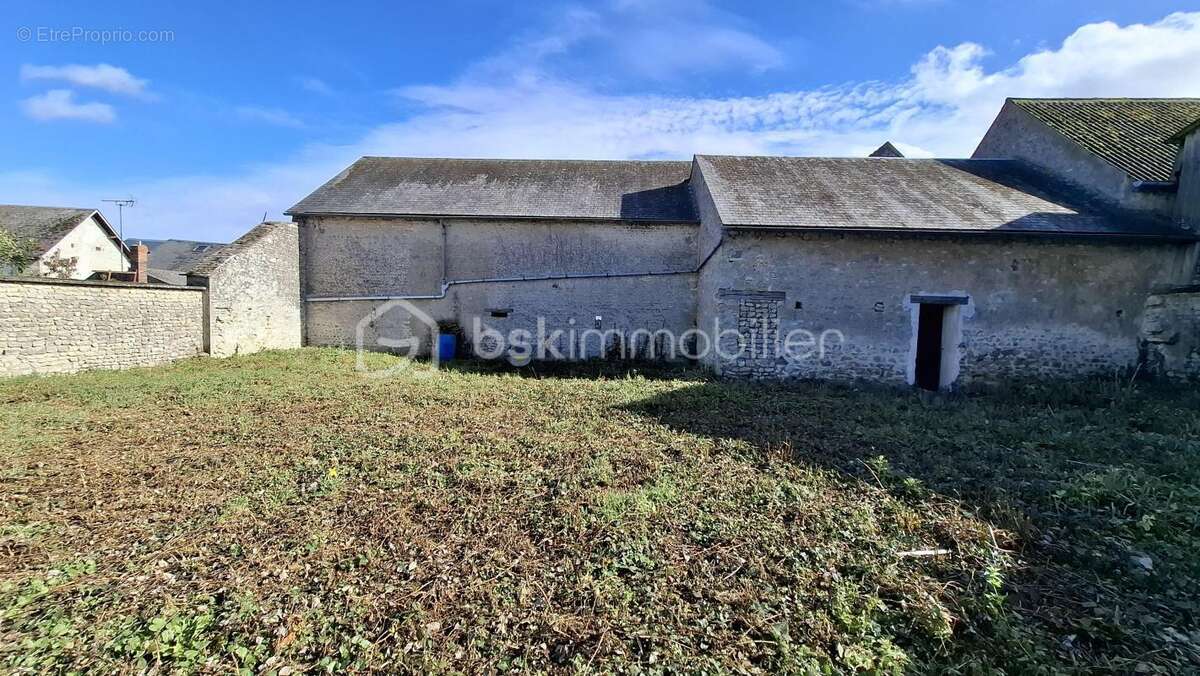Maison à SERMAISES