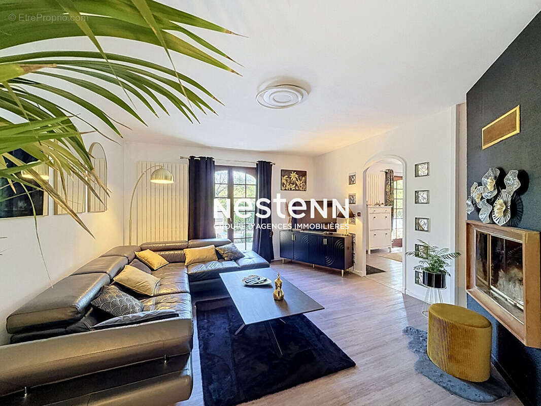 Coup de coeur à Monts : Maison familiale de 115 m² avec piscine chauffée sur plus de 1 500 m² de terrain - photo 4