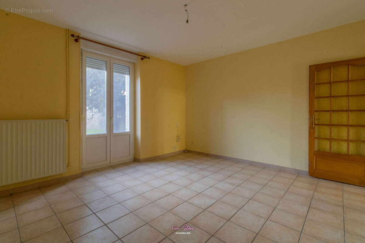 Maison à LANDRES