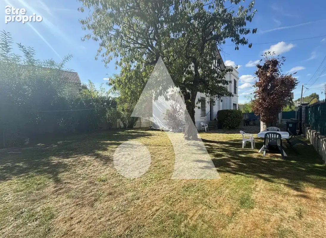 Maison indépendante à Soisy-sous-Montmorency, secteur Petit Lac. - photo 10