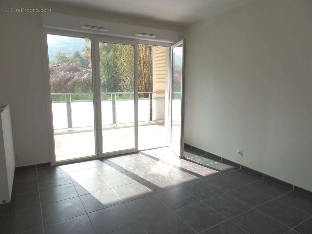 Appartement à GIERES
