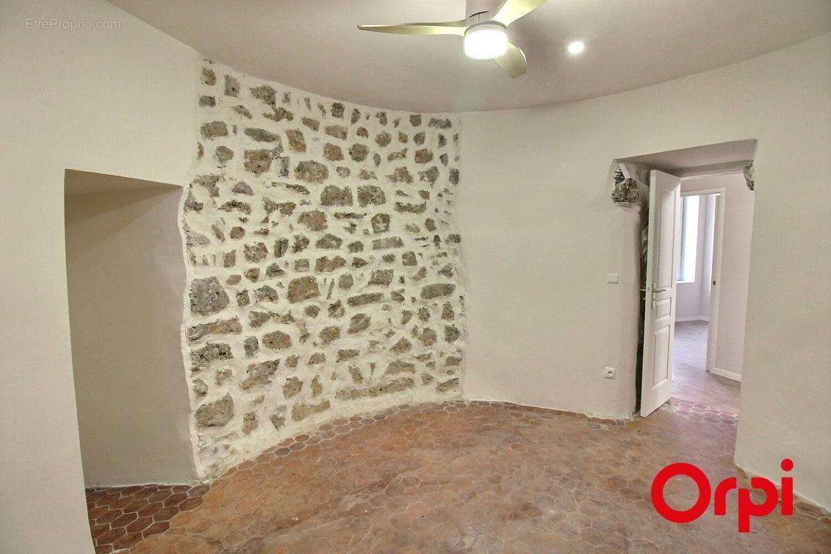 Appartement à AURIOL