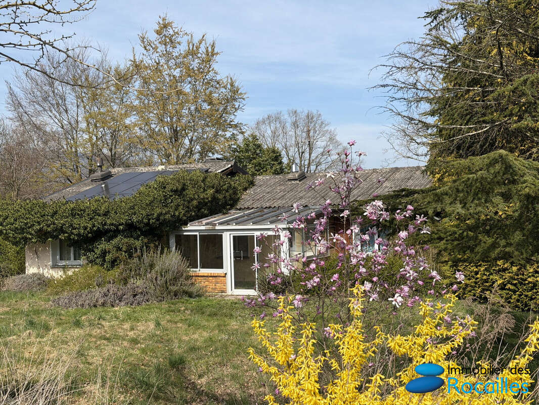 Maison à PERS-JUSSY