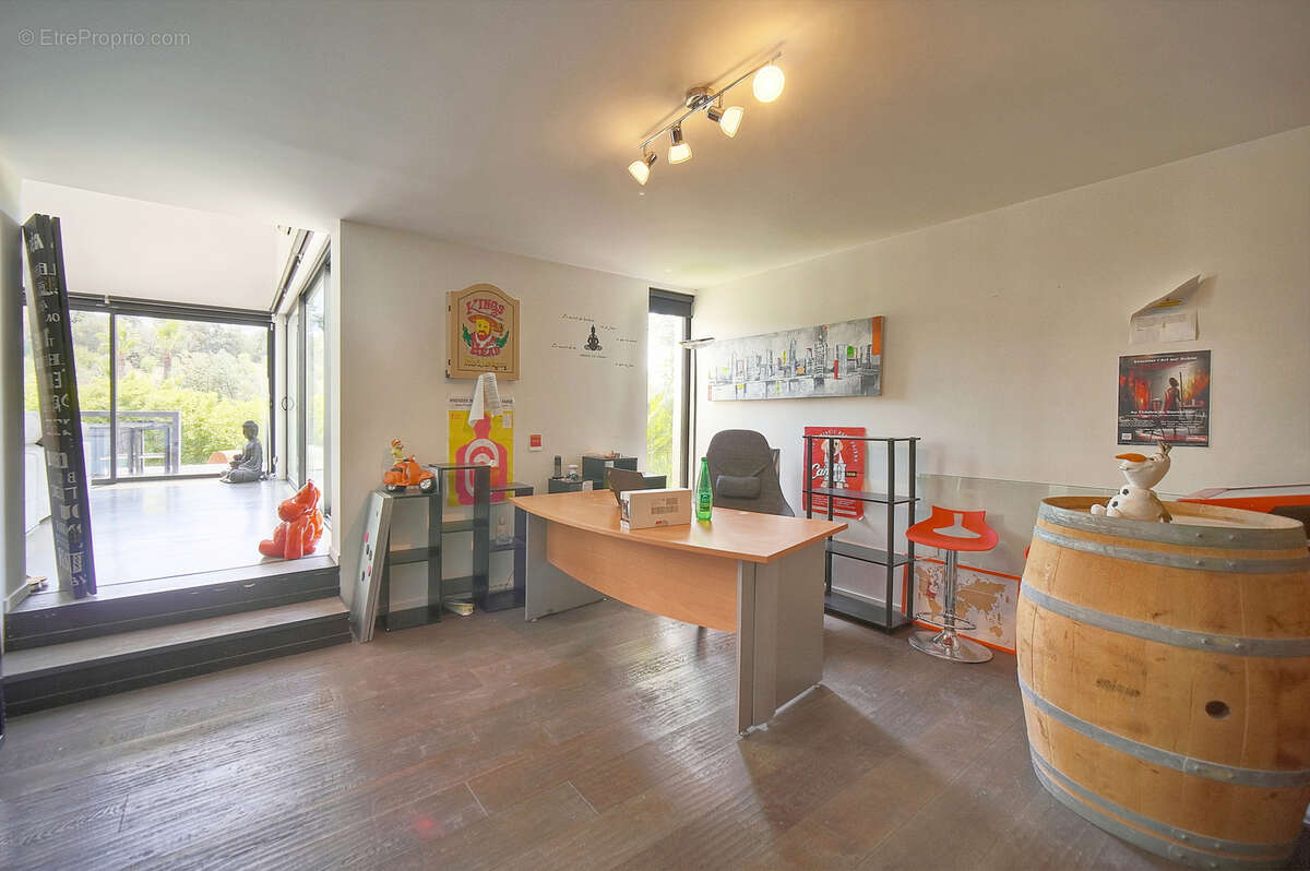 Élégante Villa contemporaine 200 m2 au cœur d'un environnement privilégié - photo 16