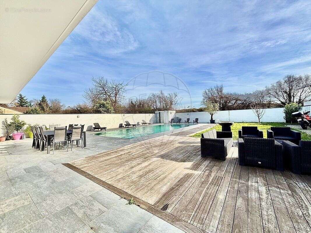 Maison à SAINT-PRIEST