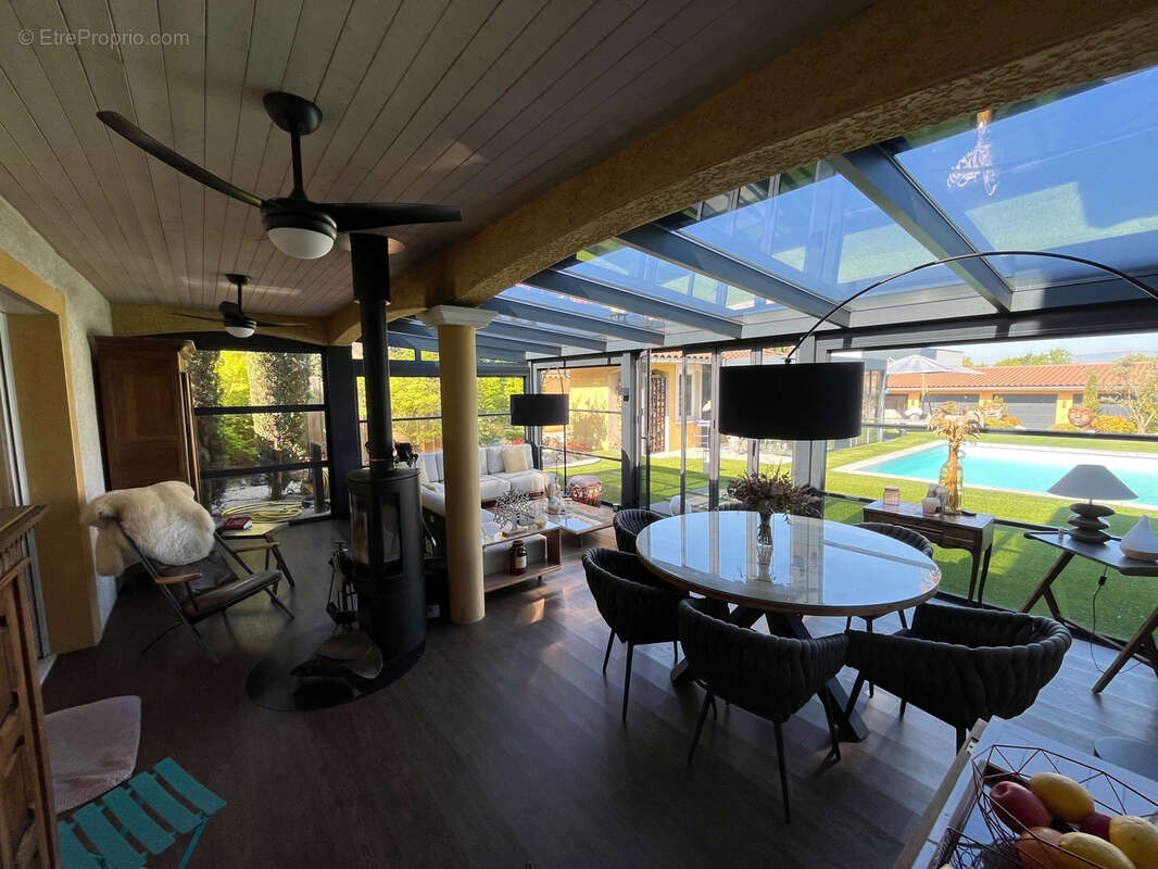 Maison à MONTMERLE-SUR-SAONE