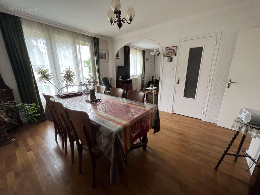 Maison 98 m² à Chateaugiron  - photo 9