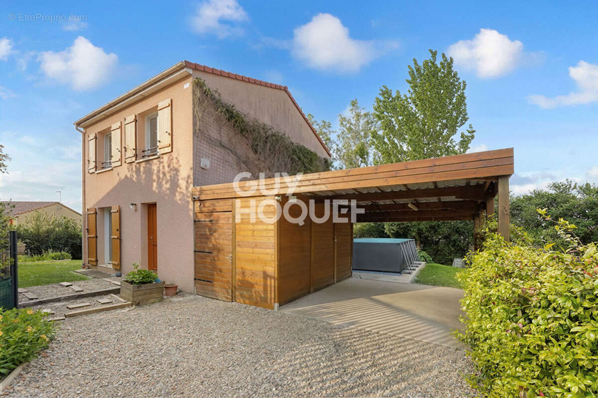 Maison à FRONTON