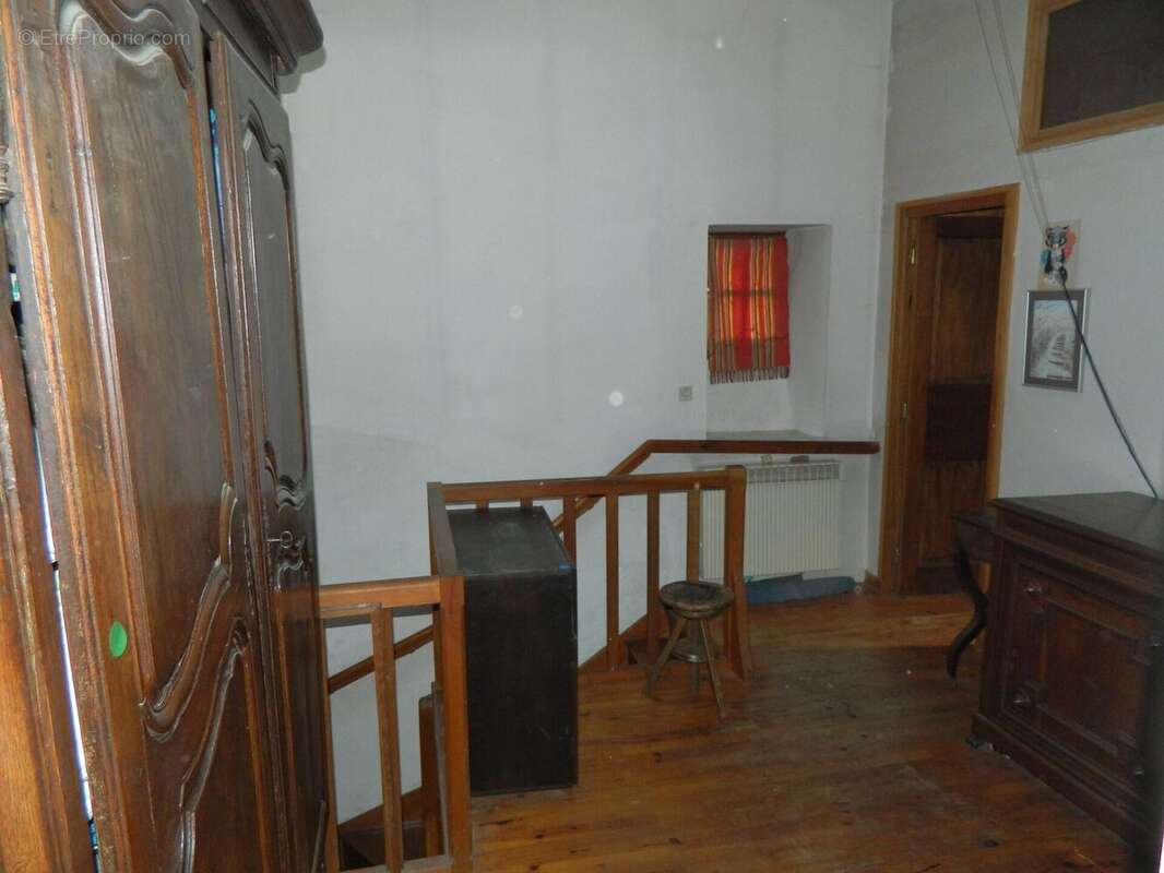 Maison 145 m² à Saint-Victor  - photo 7