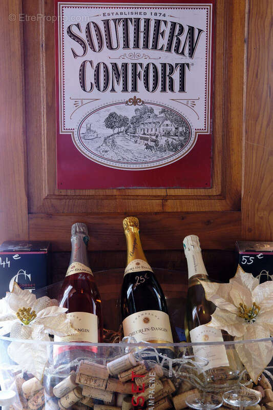Commerce à ETAMPES