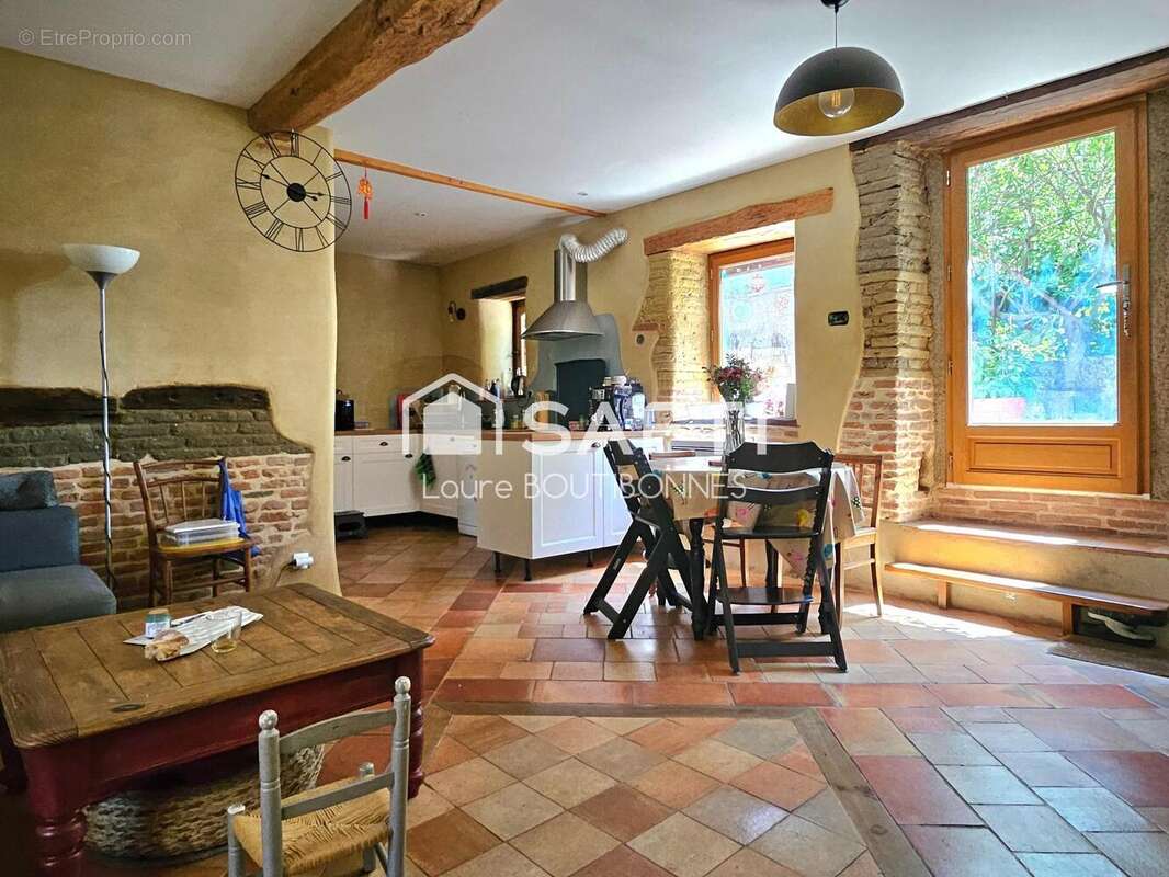 Photo 2 - Maison à SAINT-SULPICE