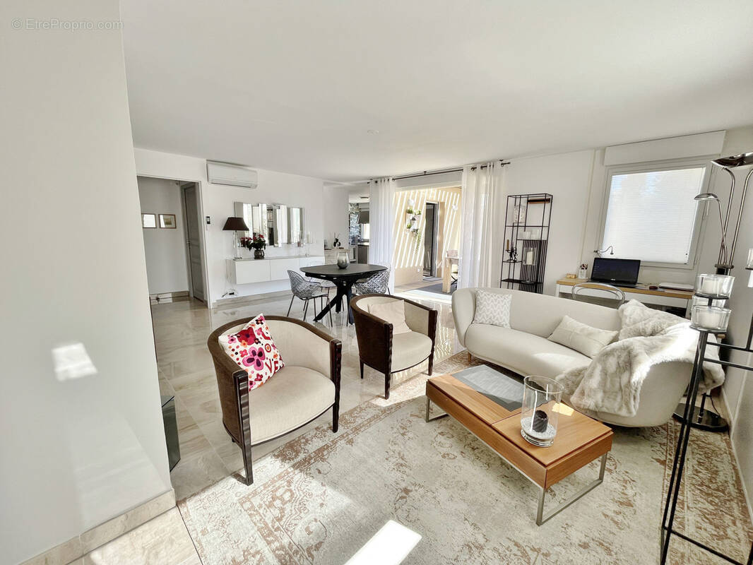 Appartement à SAINT-RAPHAEL