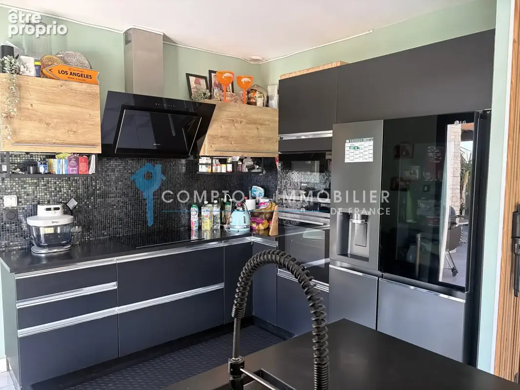 Dépt Hérault (34) A Vendre sur Teyran Maison contemporaine T4 avec Piscine et Garage - photo 4