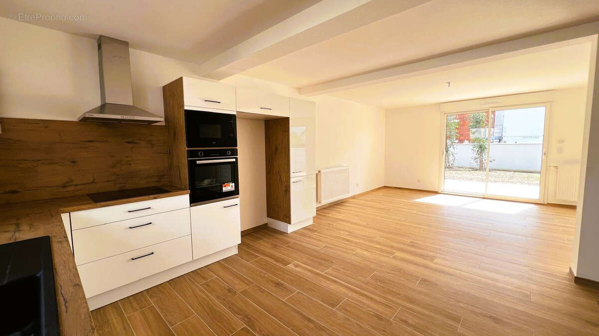 Maison à MAINVILLIERS