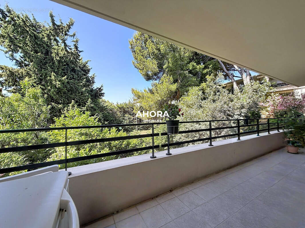 Appartement à MARSEILLE-9E