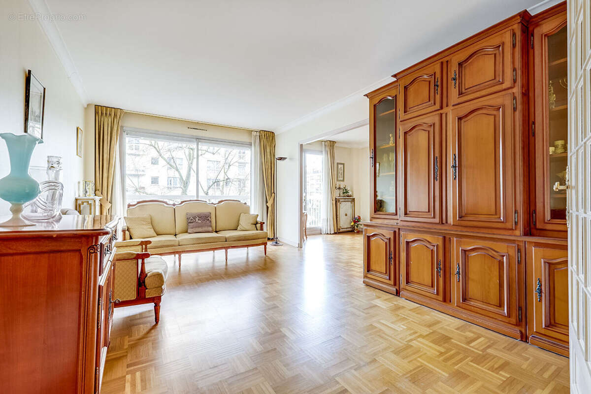 Appartement à PARIS-20E