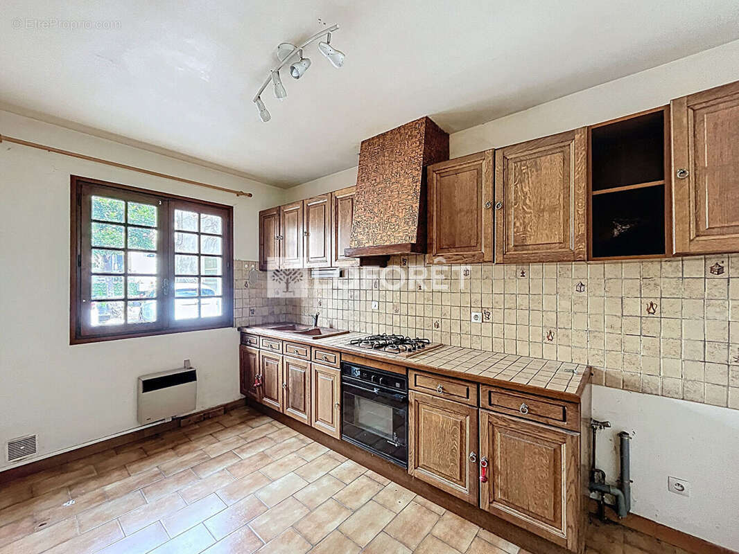 Maison à PEZILLA-LA-RIVIERE