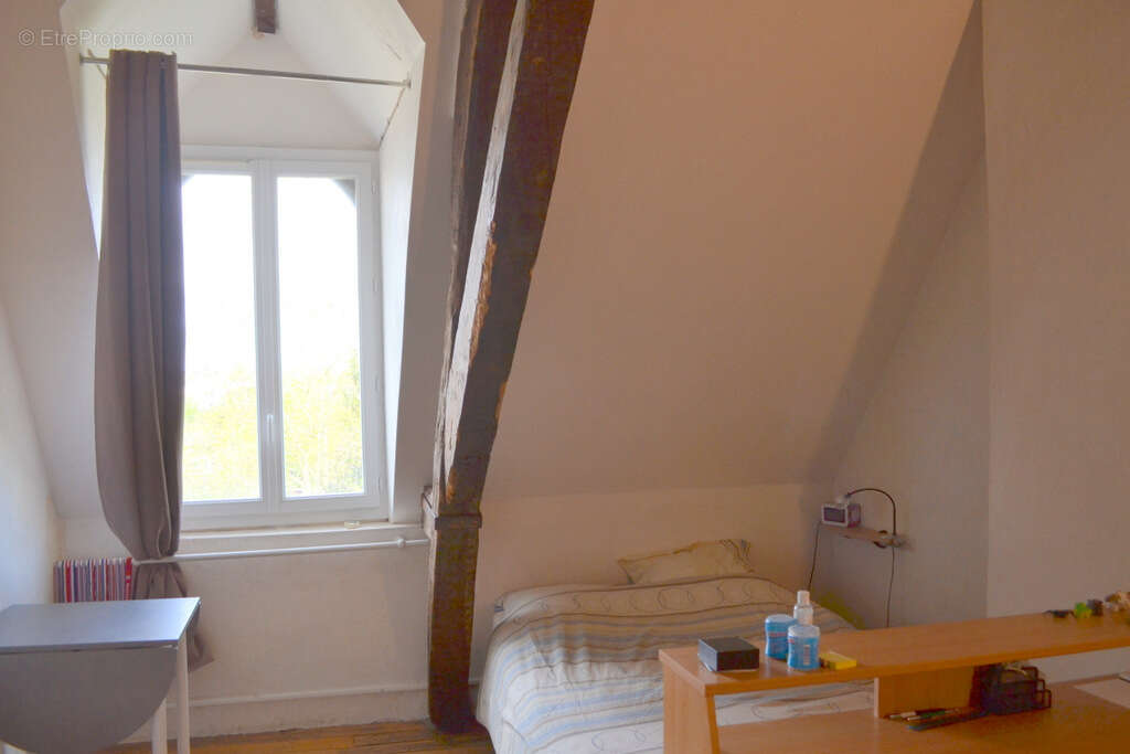 Maison à CHATELLERAULT