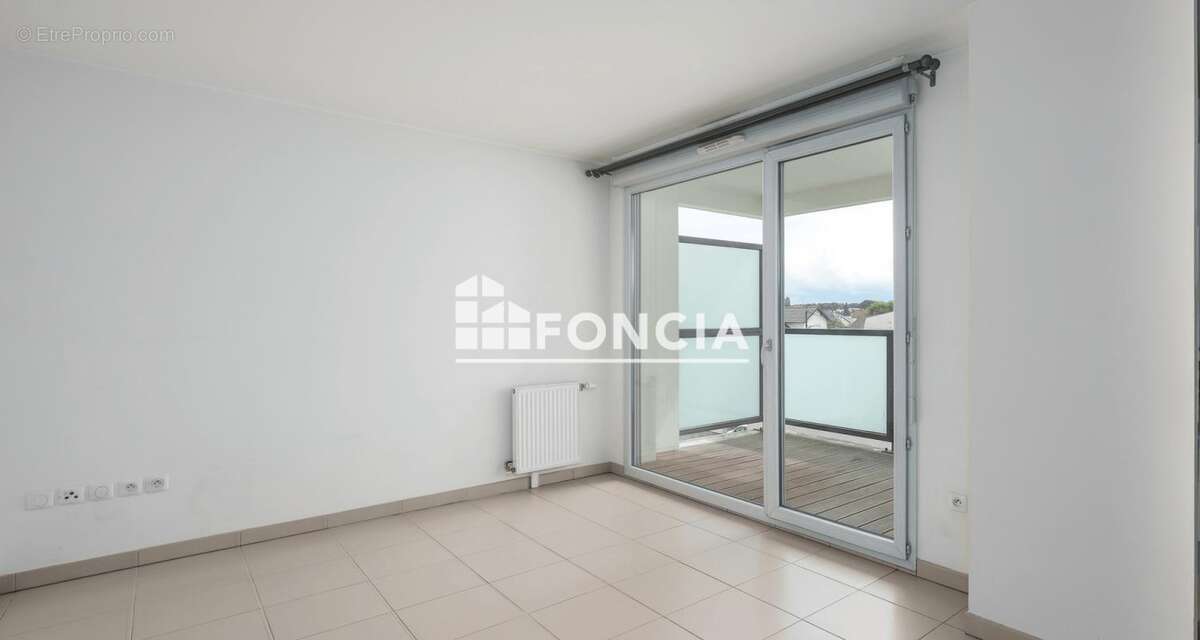 Appartement à QUINCY-SOUS-SENART