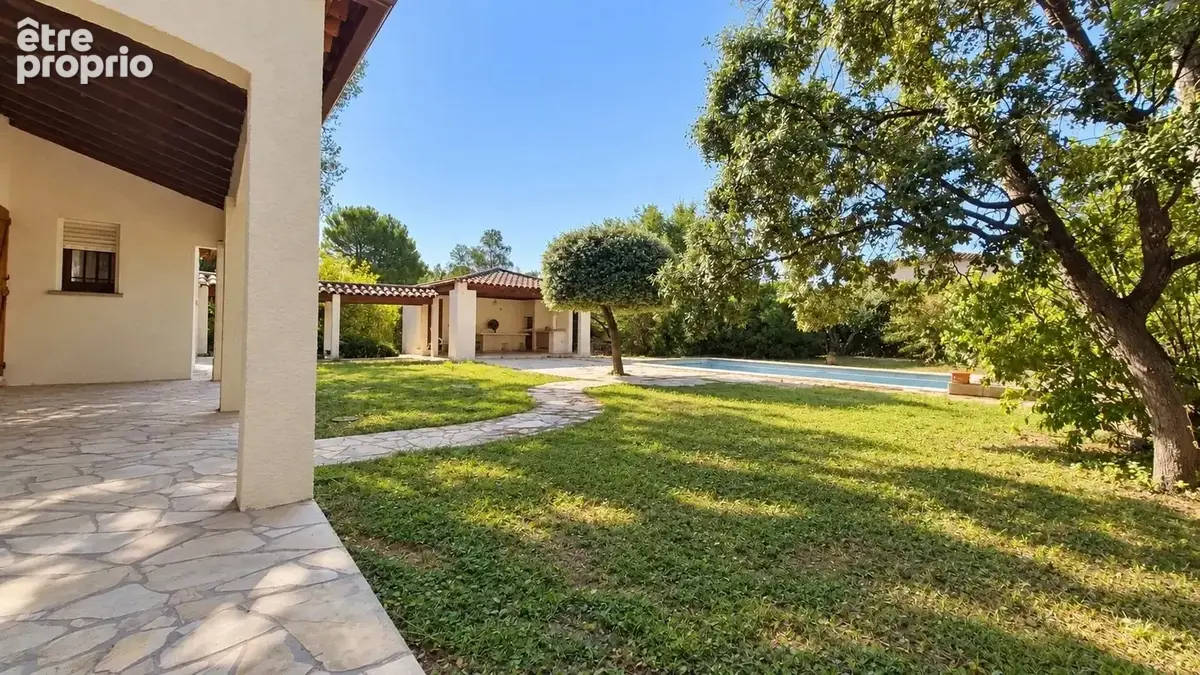 SAINT-CLÉMENT-DE-RIVIÈRE - Élégante villa familiale de 216 m² sur plus de 2 000 m² de terrain avec piscine - photo 17